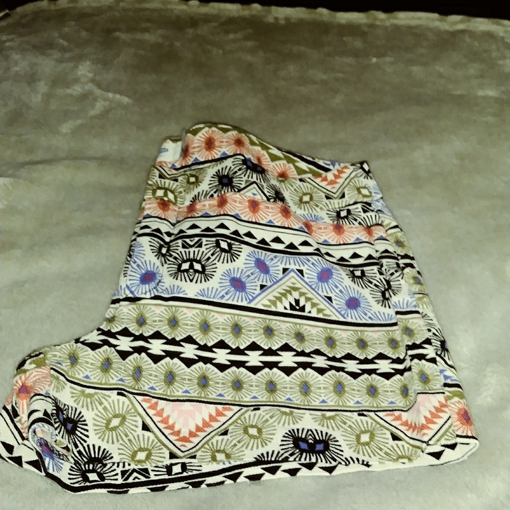 Shorts - Picture 3 of 3